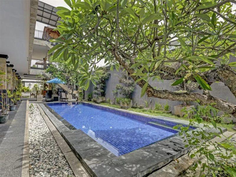 OYO 3904 Kiki Residence Bali Legian Exterior foto
