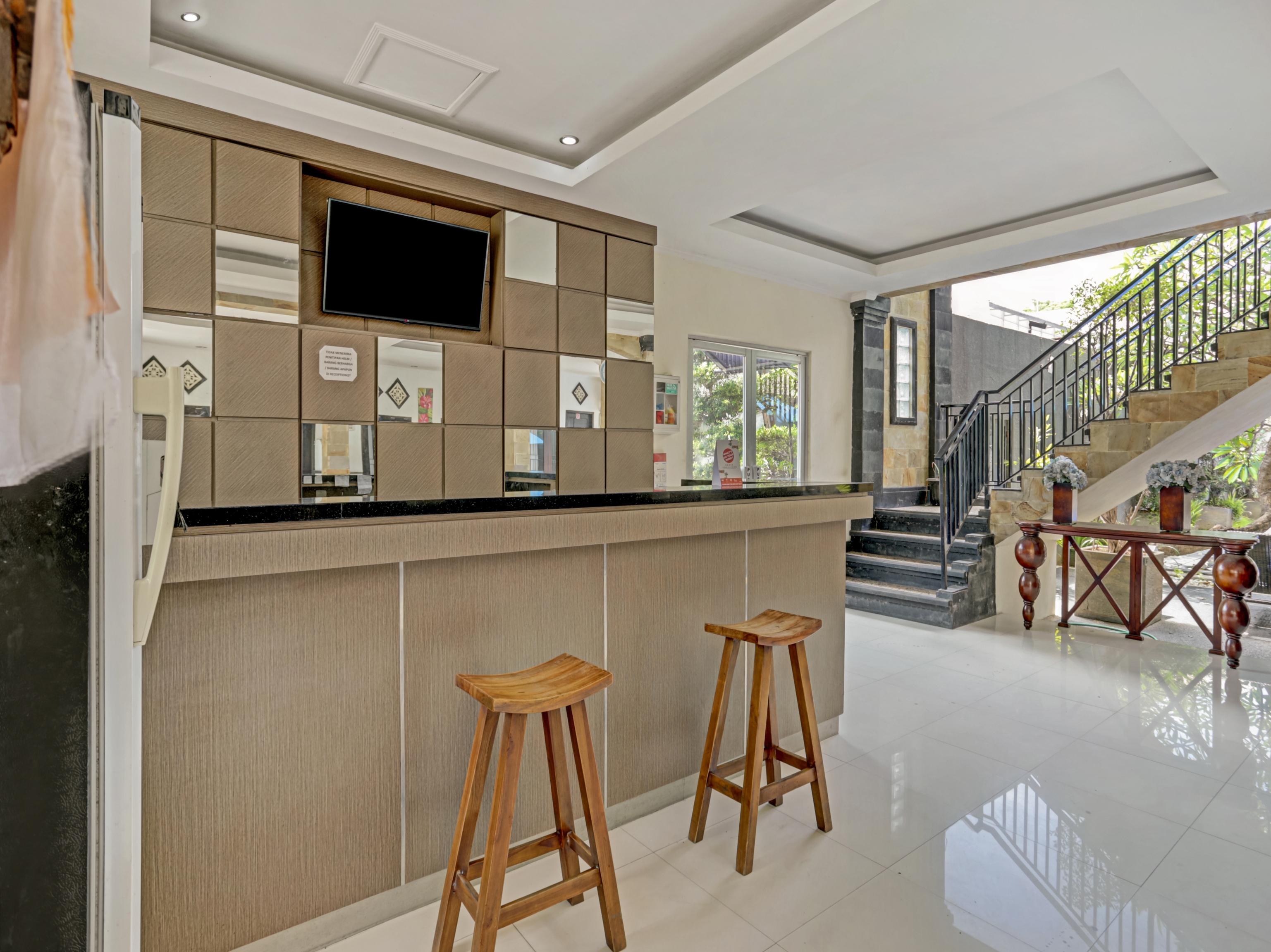 OYO 3904 Kiki Residence Bali Legian Exterior foto